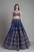 将图片加载到图库查看器,Lehenga Choli