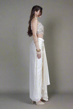 将图片加载到图库查看器,Dhoti Skirt with Cape