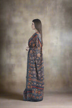 将图片加载到图库查看器,Saree Blouse