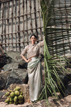 Laden Sie das Bild in den Galerie-Viewer, Dress