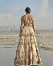 将图片加载到图库查看器,Lehenga Set