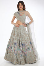 将图片加载到图库查看器,Lehenga Set