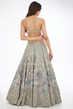 将图片加载到图库查看器,Lehenga Set