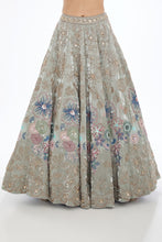 将图片加载到图库查看器,Lehenga Set