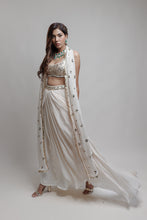 将图片加载到图库查看器,Dhoti Skirt Blouse With Cape