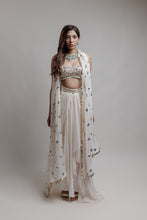 将图片加载到图库查看器,Dhoti Skirt Blouse With Cape