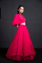 Laden Sie das Bild in den Galerie-Viewer, Skirt Blouse
