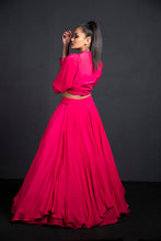 Laden Sie das Bild in den Galerie-Viewer, Skirt Blouse