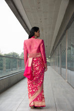 将图片加载到图库查看器,Banarasi Saree