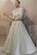 将图片加载到图库查看器,Lehenga Choli