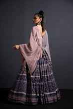 将图片加载到图库查看器,Lehenga