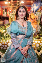 将图片加载到图库查看器,Lehenga Set