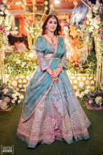 将图片加载到图库查看器,Lehenga Set