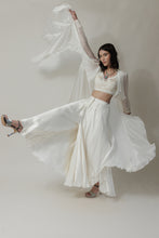将图片加载到图库查看器,Frill Jacket with Palazzo Pants