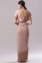 将图片加载到图库查看器,Stitched Saree