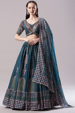 将图片加载到图库查看器,Lehenga