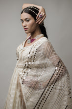 将图片加载到图库查看器,Stitch Saree