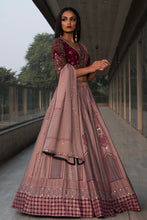 将图片加载到图库查看器,Lehenga Blouse