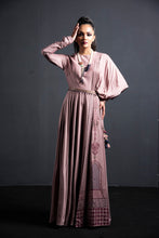 将图片加载到图库查看器,Panel Gown