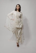 将图片加载到图库查看器,Short Kurta Set