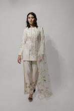 将图片加载到图库查看器,Short Kurta Set