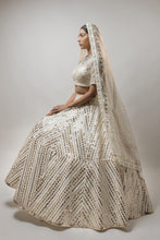 将图片加载到图库查看器,Lehenga