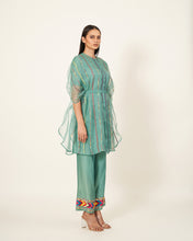 将图片加载到图库查看器,Cape Kurta Set