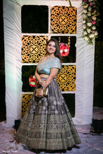 将图片加载到图库查看器,Lehenga Blouse