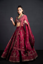 将图片加载到图库查看器,Lehenga