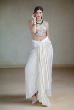 Charger l&#39;image dans la galerie, Dhoti Skirt with Cape
