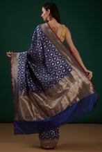 Cargar imagen en el visor de la galería, Banarasi Saree
