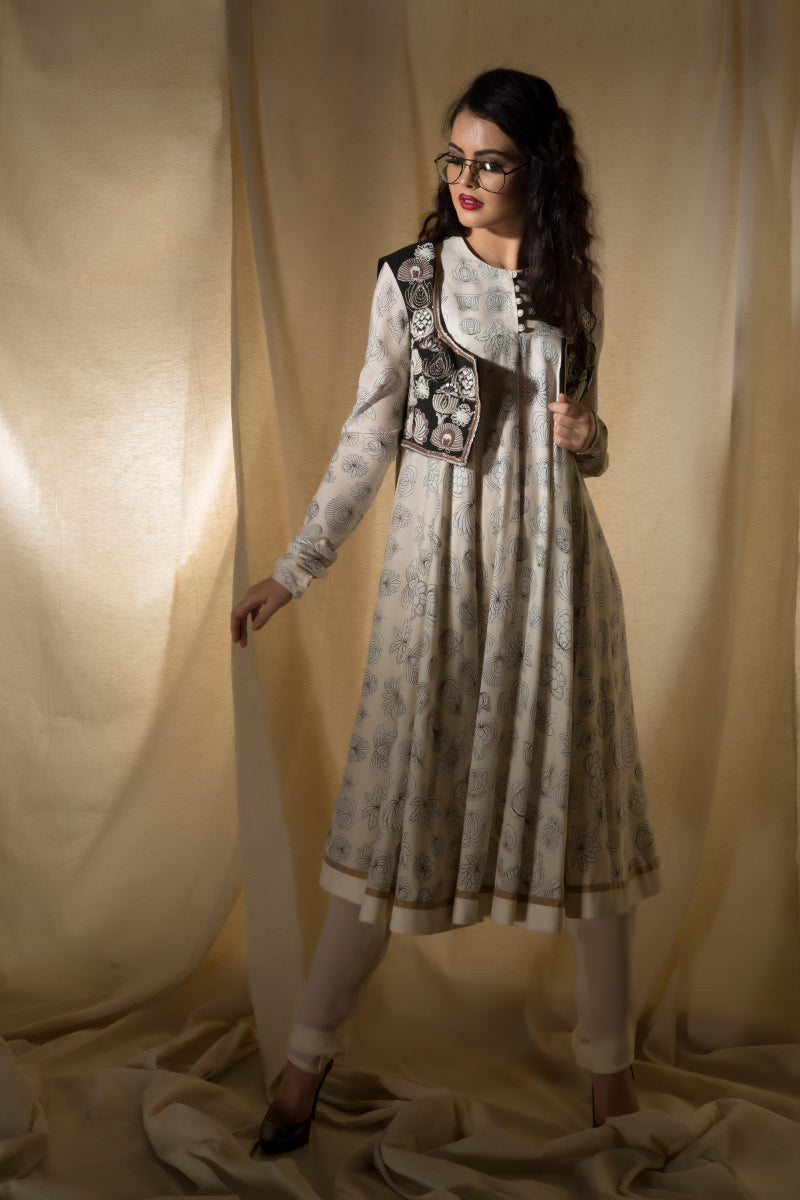 Find Short Anarkali Dress by krishna radha collection near me | Rohini Sec  11, North West Delhi, Delhi | Anar B2B Business App